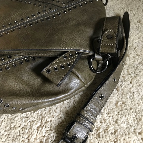 Chinese Laundry Green Fold-over Purse - Picture 4 of 7